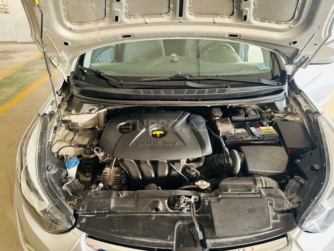 Hyundai Elantra 2015, 251,058 km - 1.8 л - Bakı