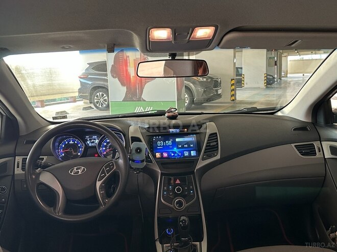 Hyundai Elantra 2015, 251,058 km - 1.8 л - Bakı