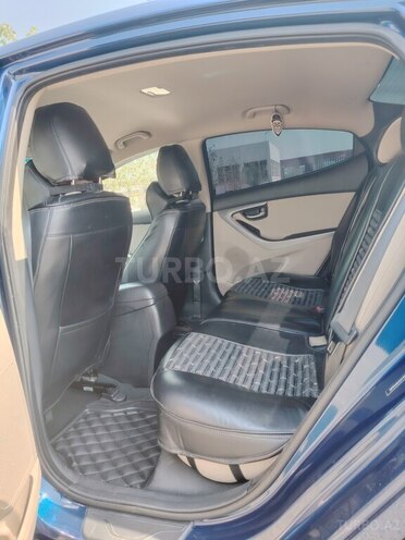Hyundai Elantra 2015, 181,325 km - 1.8 l - Gəncə