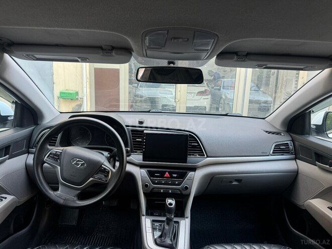 Hyundai Elantra 2016, 203,991 km - 2.0 л - Bakı