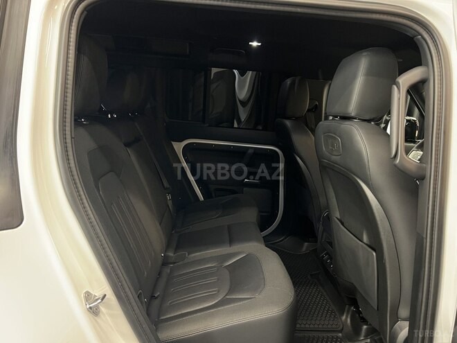 Land Rover Defender 2020, 82,000 km - 2.0 л - Bakı