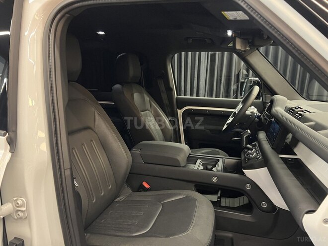 Land Rover Defender 2020, 82,000 km - 2.0 л - Bakı