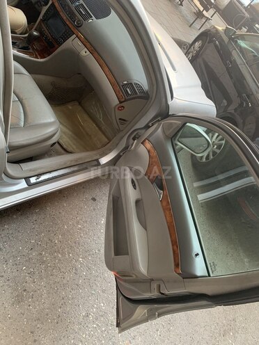Mercedes E 240 2004, 211,422 km - 2.6 l - Ağdərə