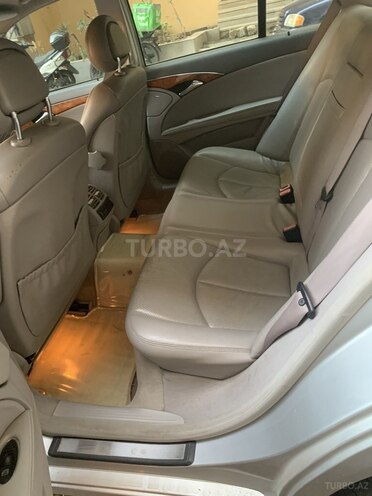 Mercedes E 240 2004, 211,422 km - 2.6 l - Ağdərə