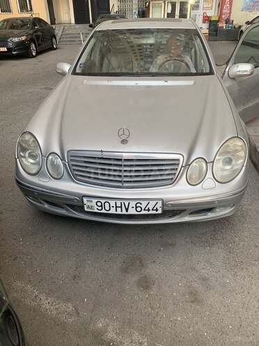 Mercedes E 240 2004, 211,422 km - 2.6 l - Ağdərə