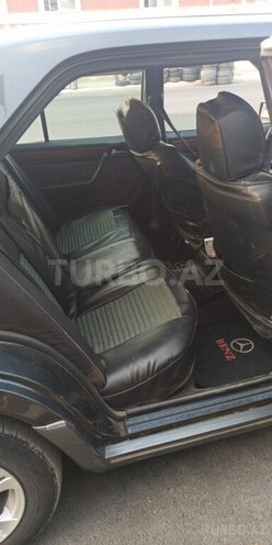 Mercedes E 220 1993, 399,732 km - 2.2 l - Gəncə