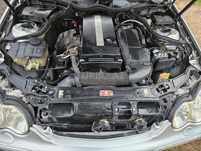 Mercedes C 180 2002, 215,800 km - 1.8 l - Şirvan