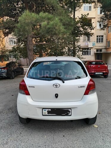 Toyota Yaris 2009, 150,000 km - 1.3 l - Bakı