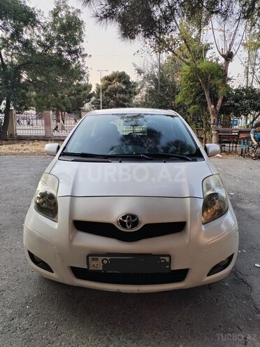 Toyota Yaris 2009, 150,000 km - 1.3 l - Bakı