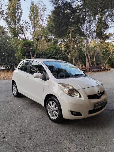 Toyota Yaris 2009, 150,000 km - 1.3 l - Bakı