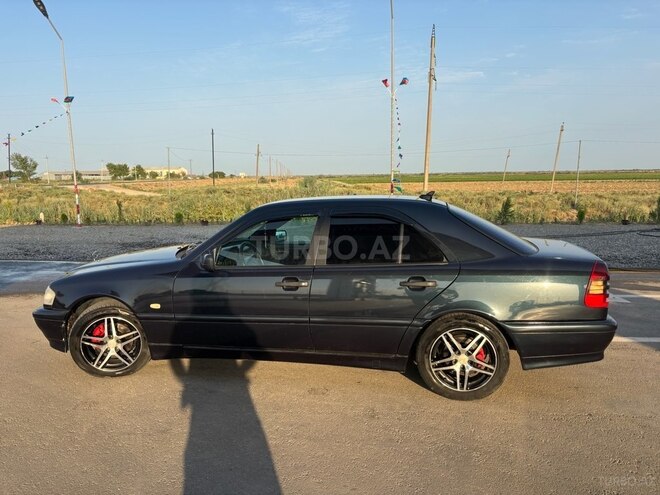 Mercedes C 200 1999, 381,970 km - 2.0 л - Biləsuvar