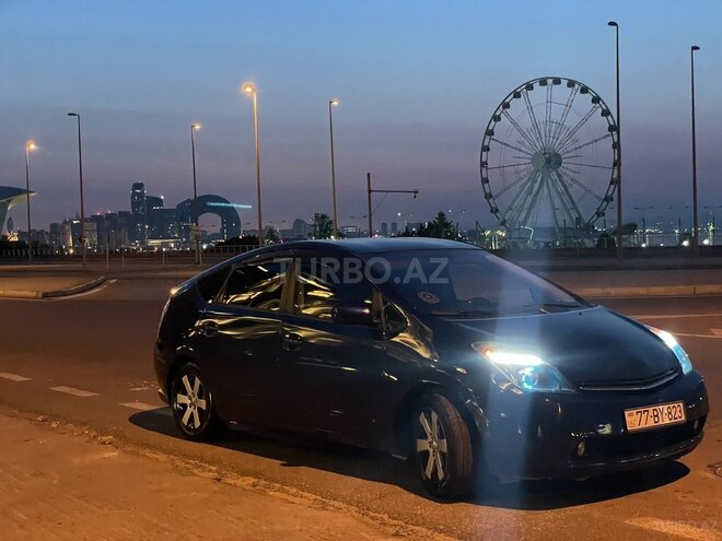 Toyota Prius 2009, 300,000 km - 1.5 л - Bakı