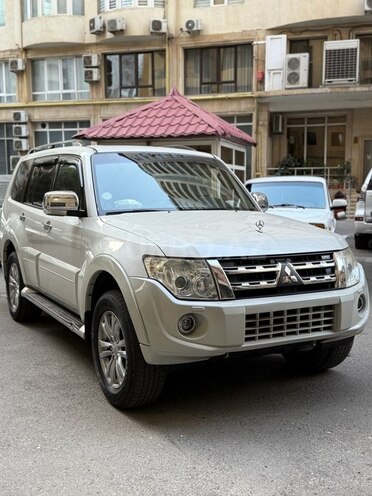Mitsubishi Pajero 2014, 172,500 km - 3.8 л - Bakı