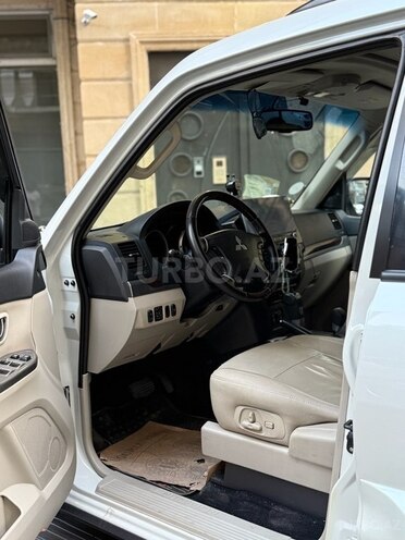 Mitsubishi Pajero 2014, 172,500 km - 3.8 л - Bakı