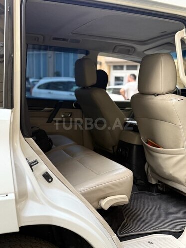 Mitsubishi Pajero 2014, 172,500 km - 3.8 л - Bakı