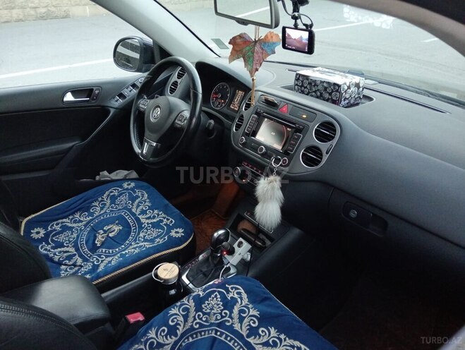 Volkswagen Tiguan 2011, 220,000 km - 2.0 l - Bakı