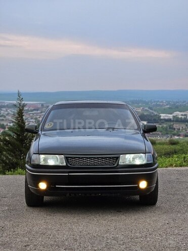 Opel Vectra 1995, 368,546 km - 1.8 l - Ağsu