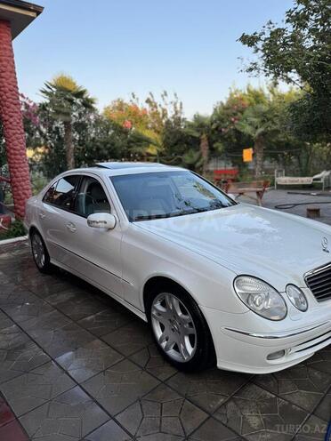 Mercedes E 320 2002, 226,000 km - 3.2 l - Masallı