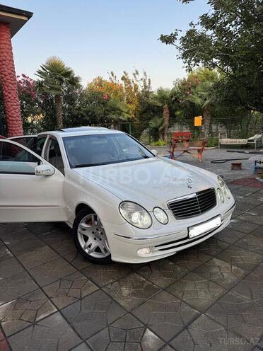 Mercedes E 320 2002, 226,000 km - 3.2 l - Masallı