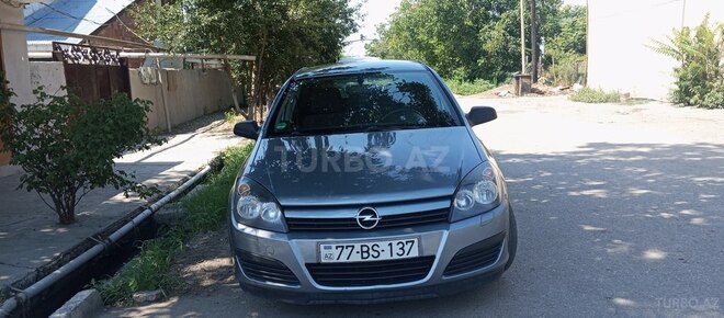 Opel Astra 2004, 224,000 km - 1.4 l - Qusar