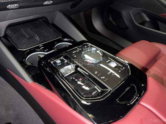 BMW 530e 2024, 18,000 km - 2.0 l - Bakı