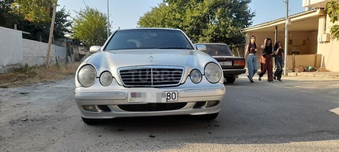 Mercedes E 220 1999, 358,904 km - 2.2 l - Cəlilabad