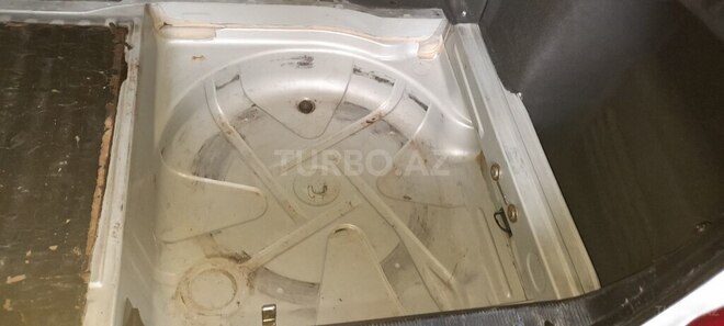 Mercedes E 220 1999, 358,904 km - 2.2 l - Cəlilabad