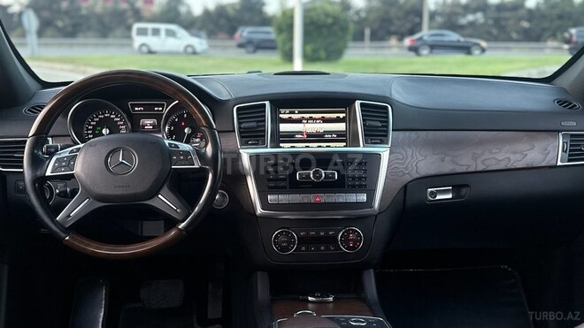 Mercedes GL 500 4MATIC 2015, 84,600 km - 4.7 l - Bakı