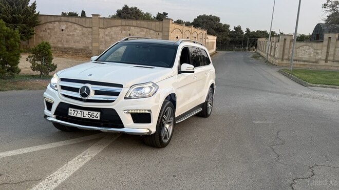 Mercedes GL 500 4MATIC 2015, 84,600 km - 4.7 l - Bakı