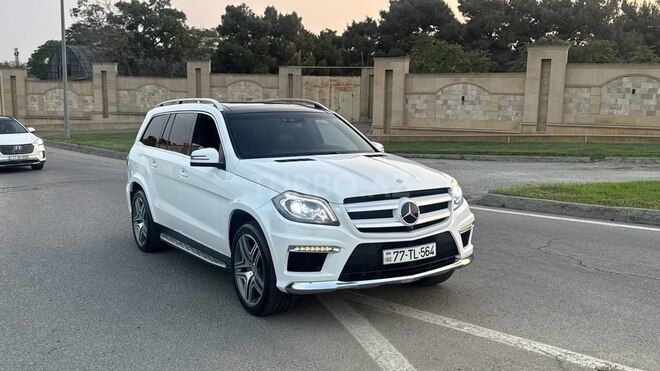 Mercedes GL 500 4MATIC 2015, 84,600 km - 4.7 l - Bakı