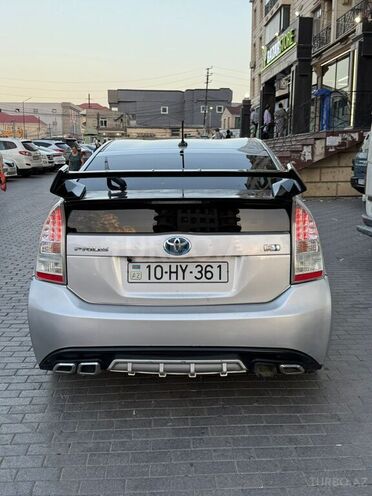 Toyota Prius 2010, 400,000 km - 1.8 l - Qusar