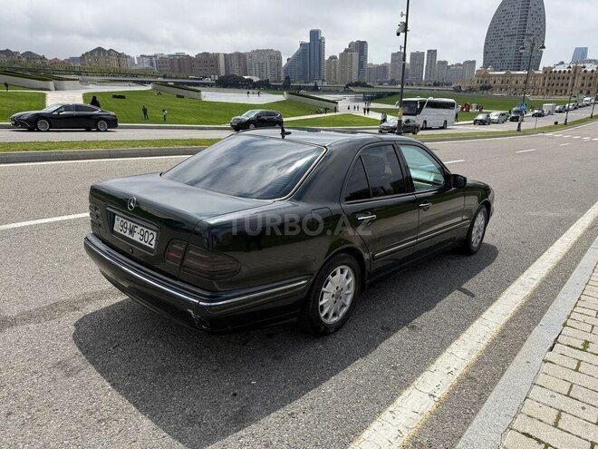 Mercedes E 280 2000, 350,000 km - 2.8 l - Bakı