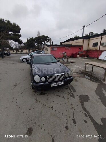 Mercedes E 230 1996, 462,000 km - 2.3 l - Sumqayıt