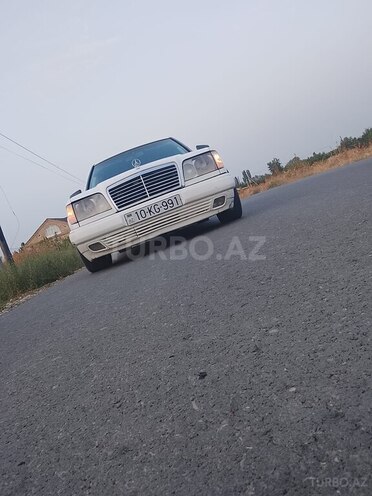 Mercedes E 220 1995, 377,000 km - 2.2 l - Qusar