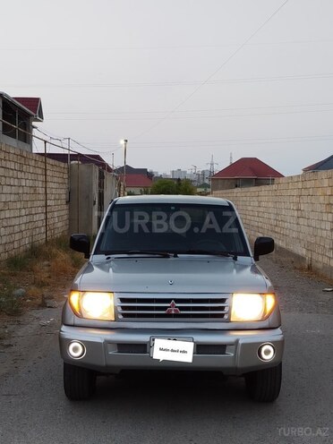 Mitsubishi Pajero io 2000, 350,000 km - 1.8 л - Bakı
