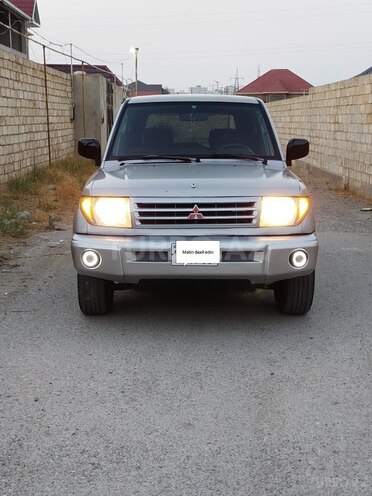 Mitsubishi Pajero io 2000, 350,000 km - 1.8 л - Bakı
