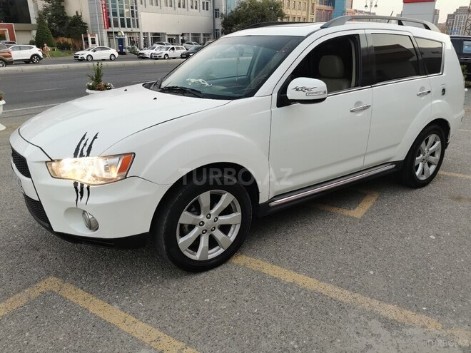Mitsubishi Outlander 2011, 194,000 km - 3.0 l - Bakı
