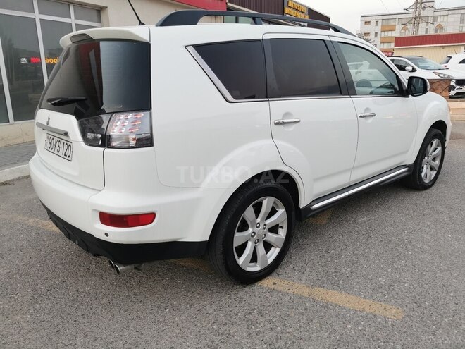 Mitsubishi Outlander 2011, 194,000 km - 3.0 l - Bakı