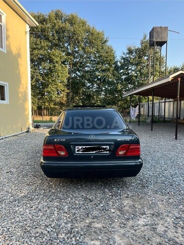 Mercedes E 230 1997, 334,500 km - 2.3 l - Masallı