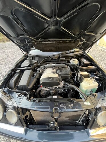 Mercedes E 230 1997, 334,500 km - 2.3 l - Masallı