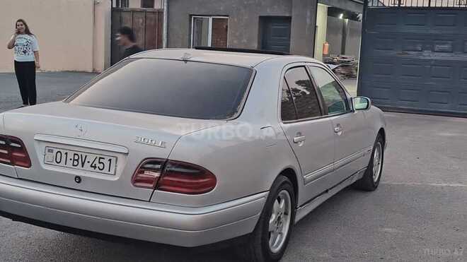 Mercedes E 300 1997, 245,000 km - 3.0 л - Bakı