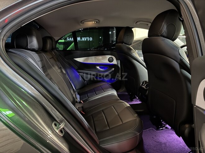 Mercedes E 300 e 2020, 69,600 km - 2.0 l - Bakı