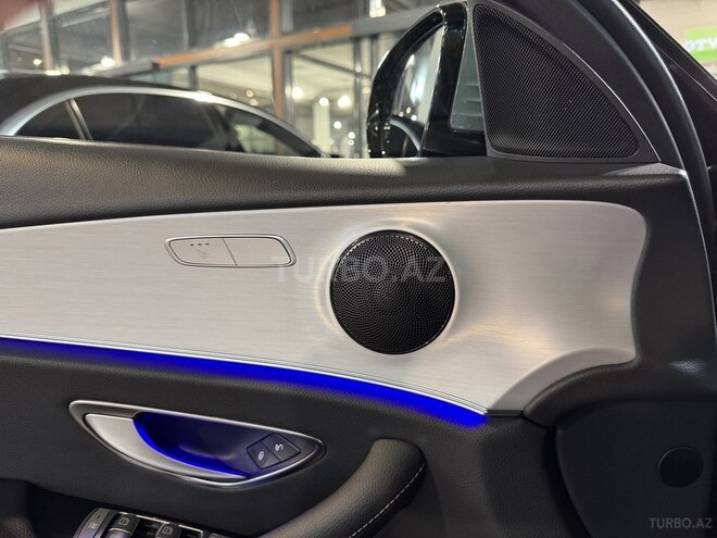 Mercedes E 300 e 2020, 69,600 km - 2.0 l - Bakı