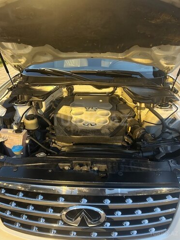 Infiniti FX35 2007, 255,000 km - 3.5 l - 