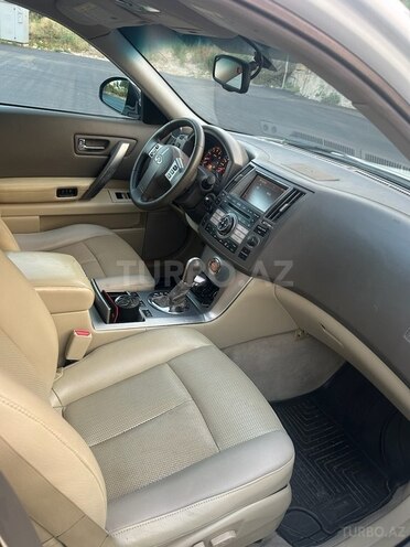Infiniti FX35 2007, 255,000 km - 3.5 l - 