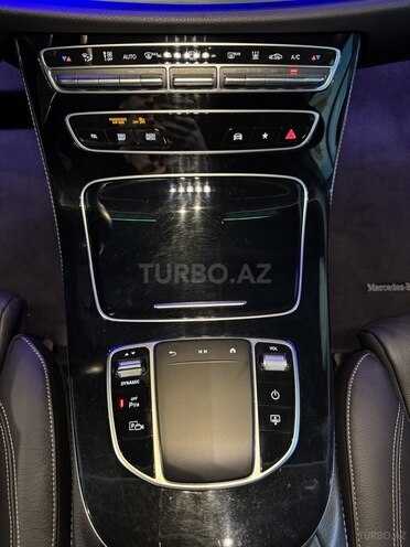 Mercedes E 300 e 2020, 69,600 km - 2.0 l - Bakı