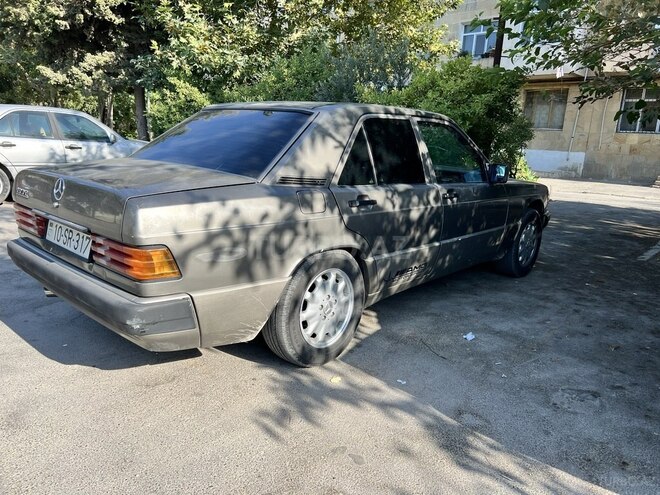 Mercedes 190 1993, 320,000 km - 2.0 l - Bakı