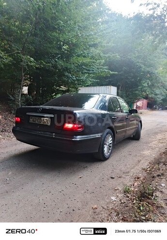 Mercedes E 220 1996, 497,838 km - 2.2 l - Lənkəran