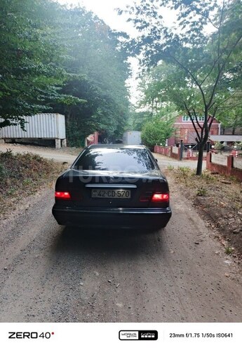 Mercedes E 220 1996, 497,838 km - 2.2 l - Lənkəran