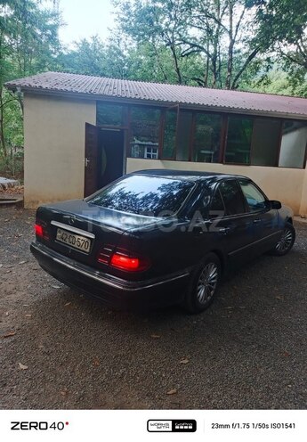 Mercedes E 220 1996, 497,838 km - 2.2 l - Lənkəran